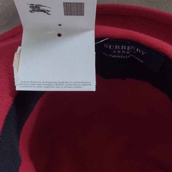 Burberry x Patricia Hartwood Womens Red and Beige Fedora Hat (New with Tags) main image 4